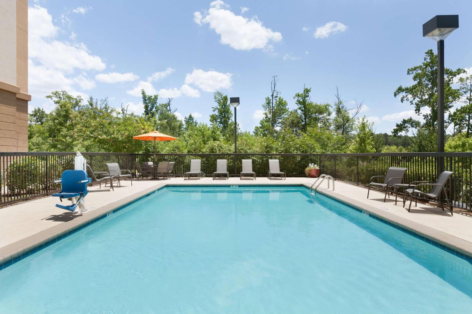 Hampton Inn&Suites Opelika-I-85 Auburn Area Bagian luar foto